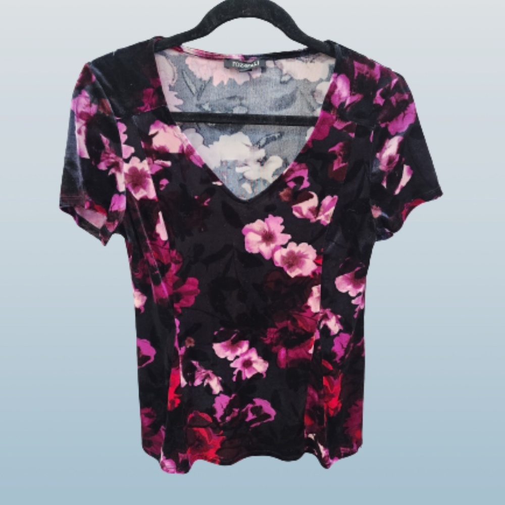 ROZ & ALI VELVET FLORAL PEPLUM TOP - SIZE SMALL